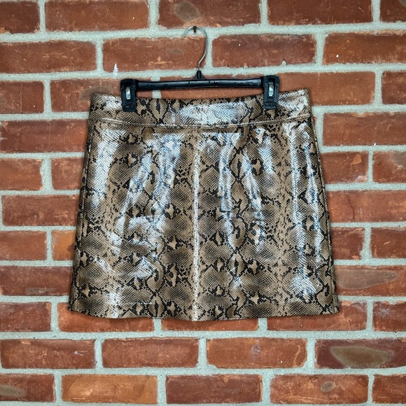 Blank NYC faux leather snakeskin mini skirt - Picture 4 of 7